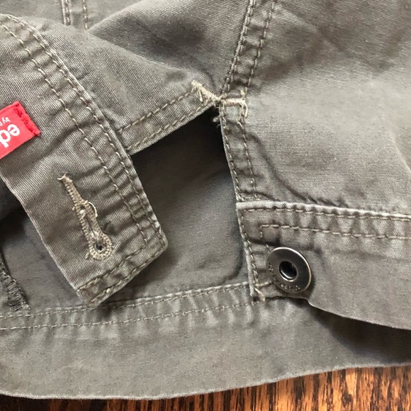 EDC by Esprit denim khaki cargo pants with interesting detail - Picture 5 of 7